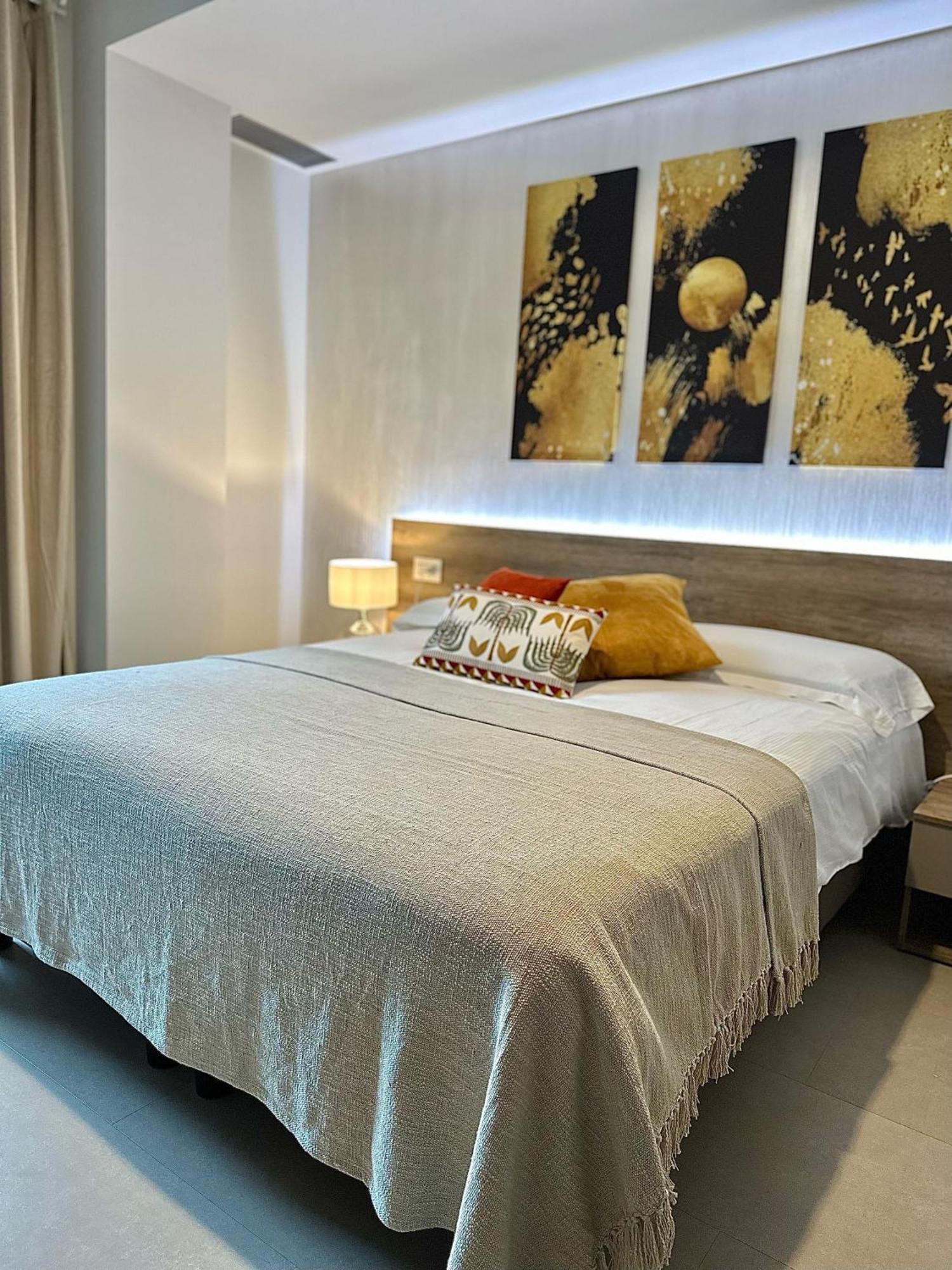 Civico 29 Rooms Peschiera del Garda Exterior photo